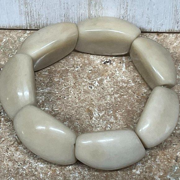 TROPICAL NATURAL TAGUA NUTS "VEGETABLE IVORY" STRETCH PEBBLE BRACELET FAIR TRADE - Picture 1 of 7